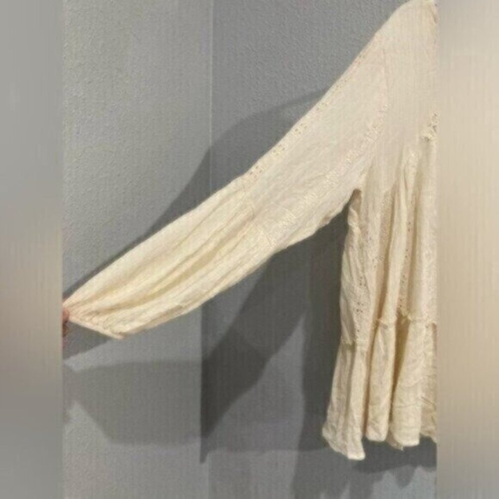 Adiva Cream Crochet Yoke Peasant Blouse - Picture 3 of 10